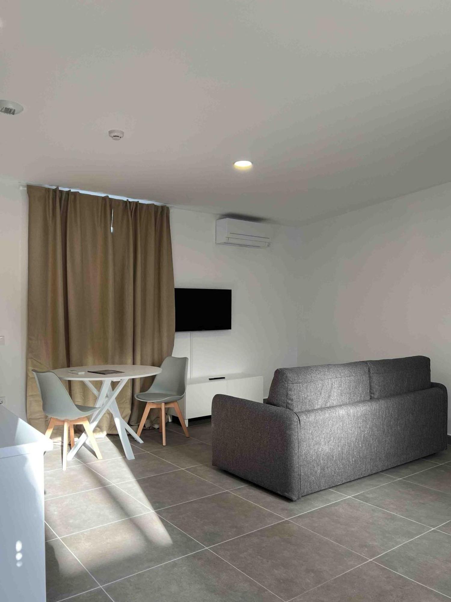 Apartamentos La Tahona كاديز المظهر الخارجي الصورة